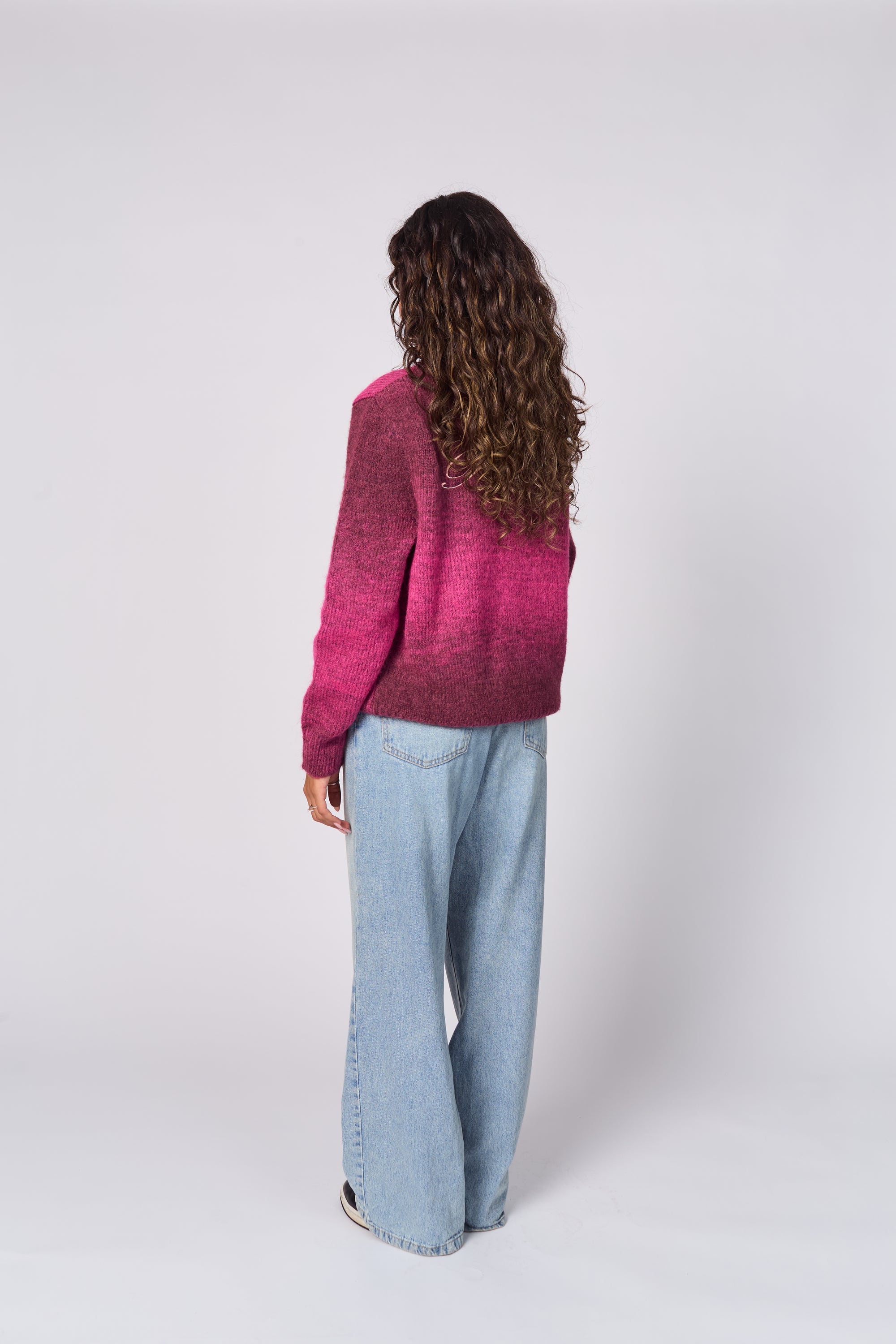 GRADIENT PINK SWEATER